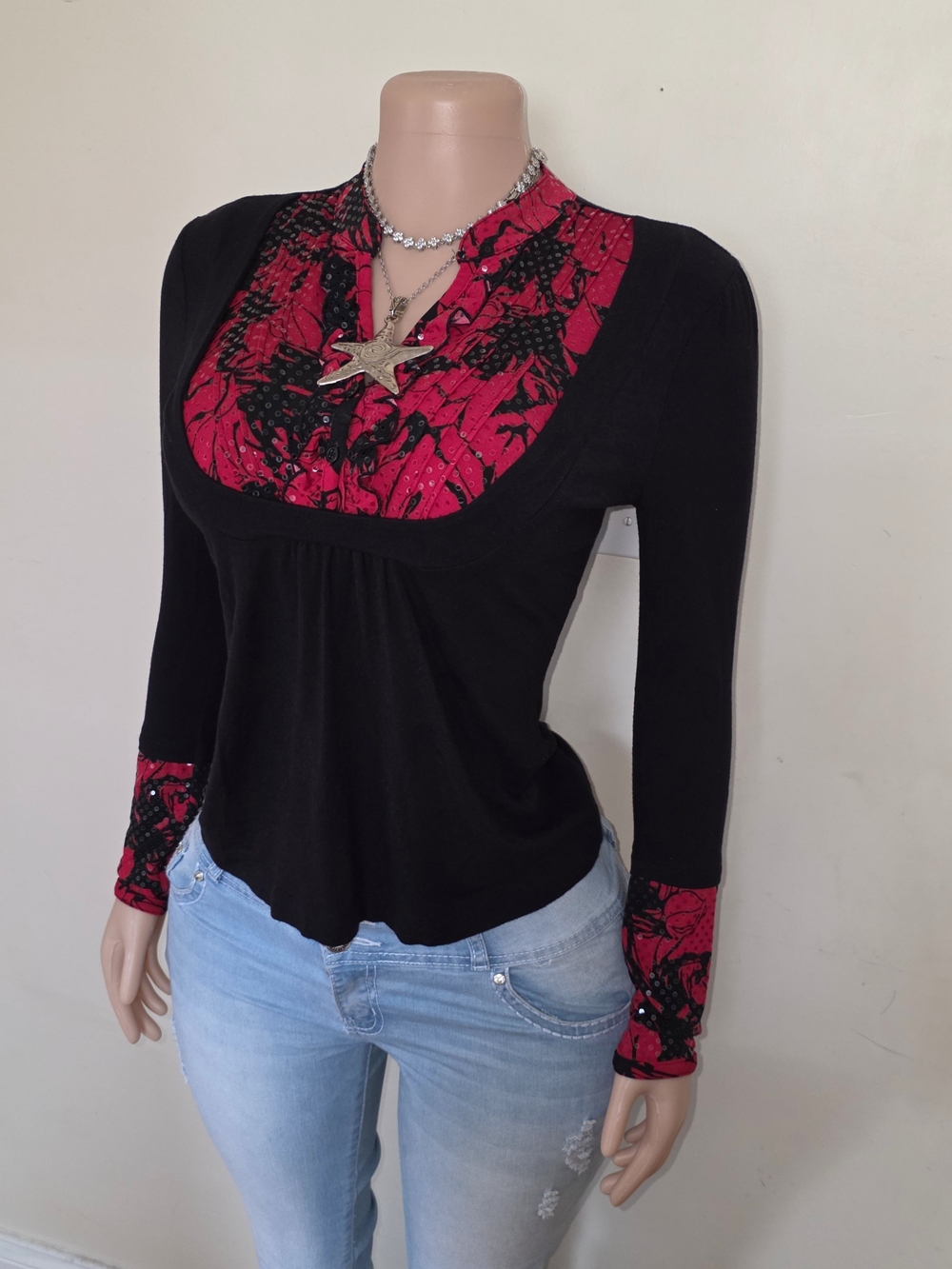 ☆Style & Co. Black Long Sleeve Top with Red Floral Bib☆ - Picture 2 of 4